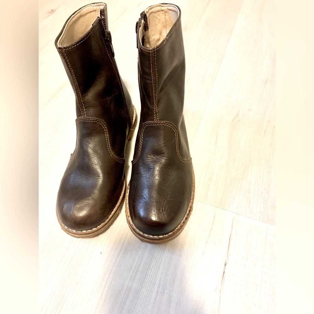 Leather brown kids boot unisex